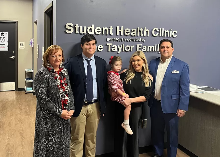 Click to Read Honoring a Family Who Gives Back: Wiregrass Renames Student Health Clinic Photo for Honoring a Family Who Gives Back: Wiregrass Renames Student Health Clinic
